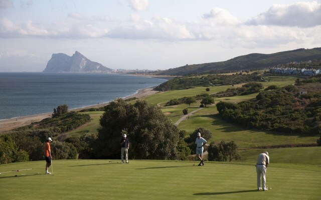 2 bedrooms apartment with sea view