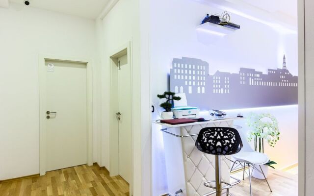 Split Urban Rooms III