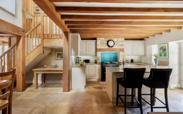 Fabulous Farmhouse in Hampshire