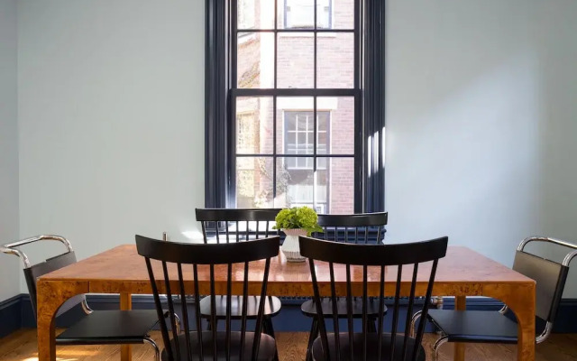 Stunning Back Bay Suites by Sonder