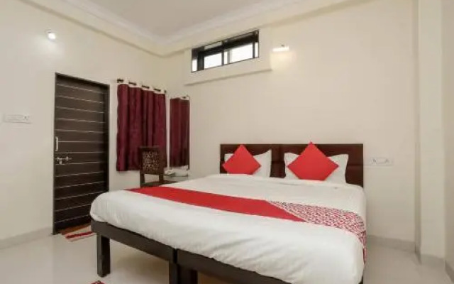 Hotel Metro by OYO Rooms