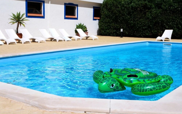 Via Dona Ana Conkrit Rentals