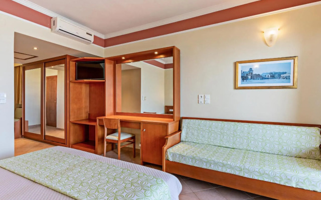 Hydramis Palace Beach Resort