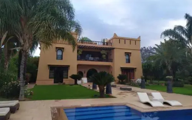 Villa Malika Silvana