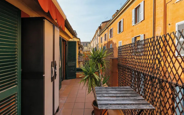 Studio Malcontenti con terrazzo