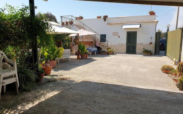 Country house and sea in Sicily