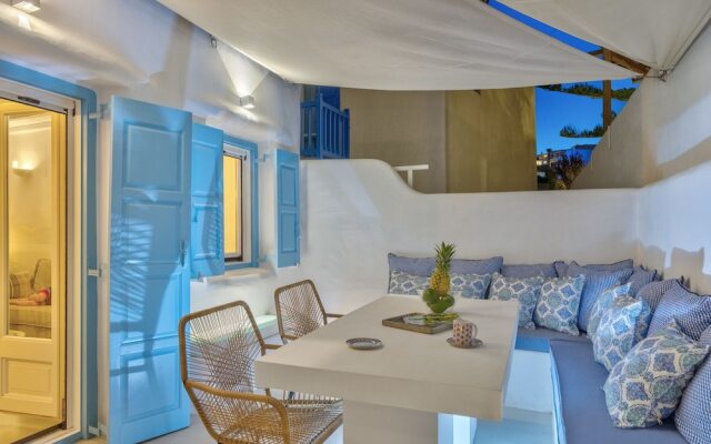Mykonian Mews