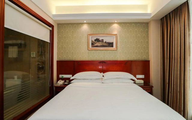 Vienna Hotel Dongguan Hou street Wanda Plaza