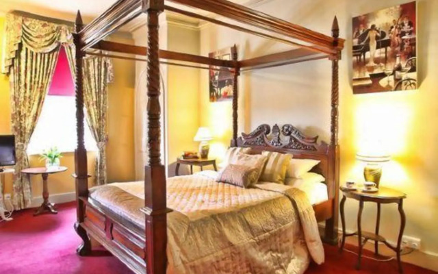 Rowley Manor Hotel
