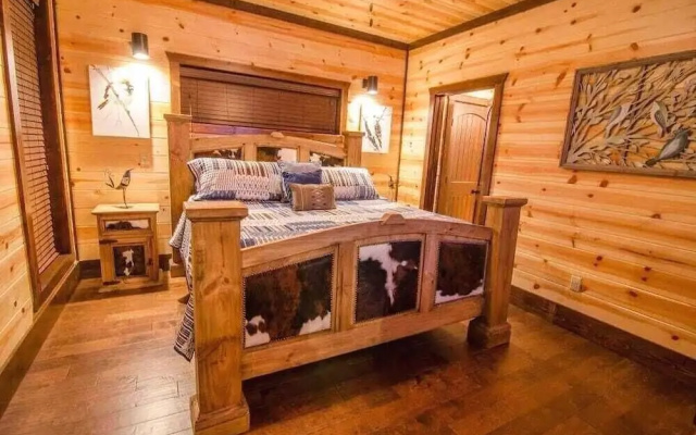 Geronimo Lodge - 6 Br Cabin