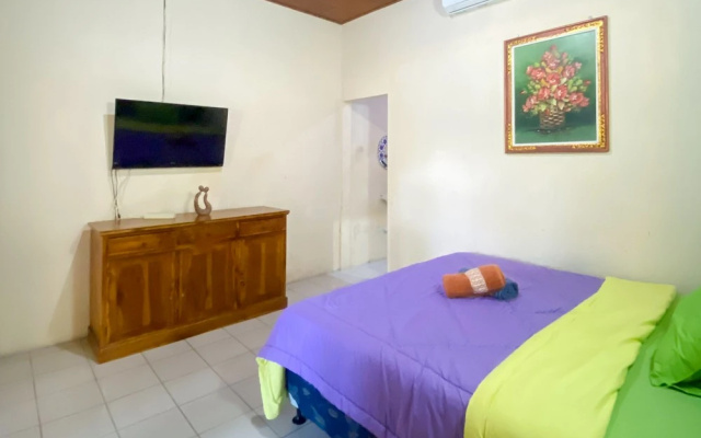 Raja Asri Guest House Sanur Mitra RedDoorz – Guest Rooms – Denpasar