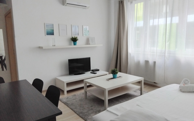 Corvin Center Suites