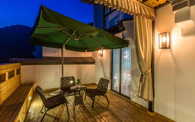 Moon Flower Hotel