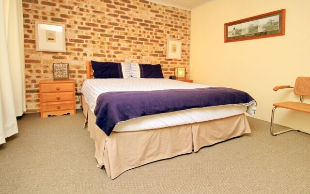 Bay Parklands, Unit 29,2 Gowrie Avenue