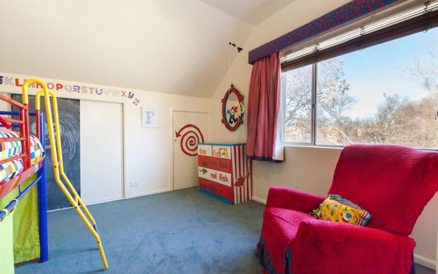 KELLY, 3BDR Northcote House