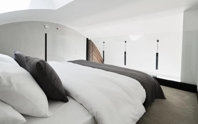 New Port Hotel