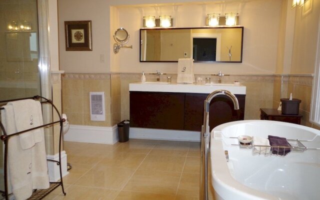 Quartermain House Bed & Breakfast