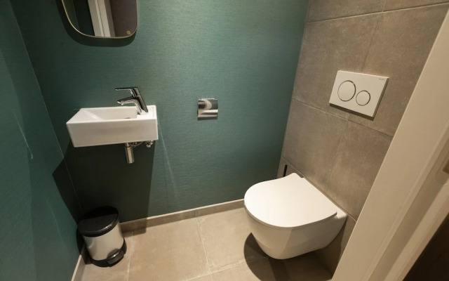 3-bedroom Duplex Apartment in Den Haag