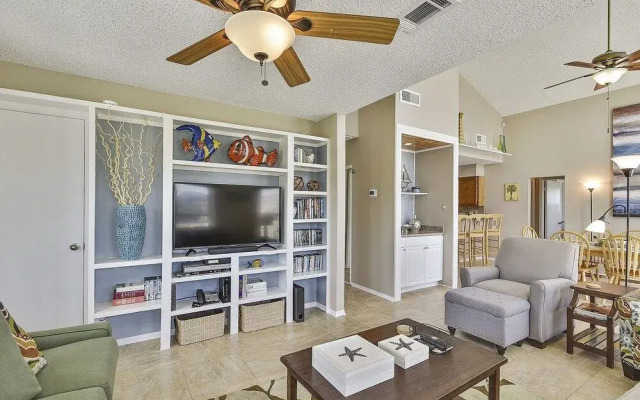 Acapulco Breeze by RedAwning