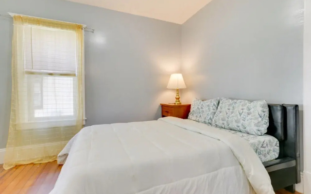 Convenient Springfield Apartment 3 Mi to Downtown!