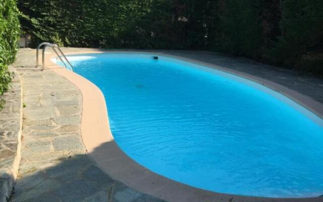 Superbe Studio parking piscine