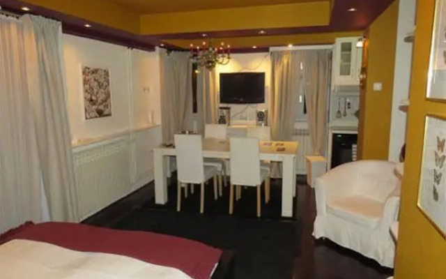 Apartments Kahlina