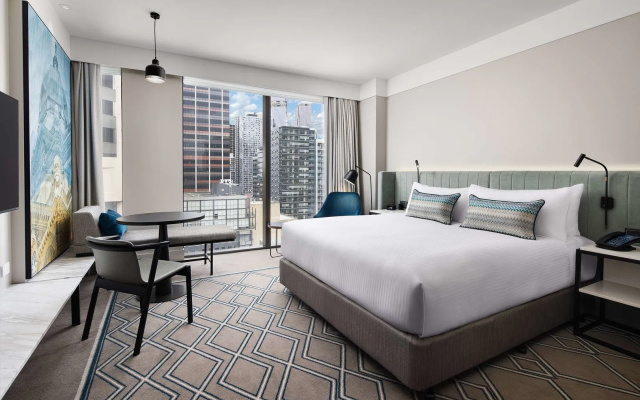 Hilton Melbourne Little Queen Street