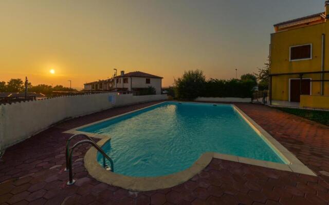 Lumbre Apartment