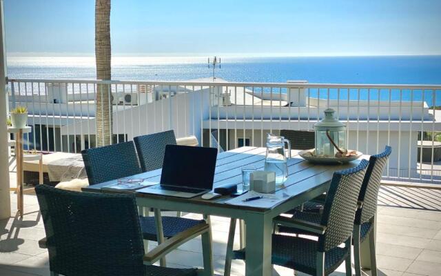 Luxus Apartment With Sea Views 40M2 Terrace