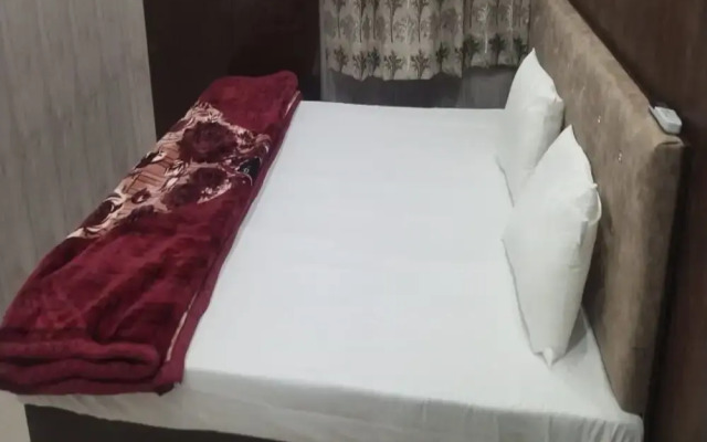Virendra Palace Guest House