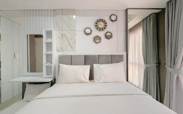 Grey Toned 1Br Apartment Tamansari Skylounge Makassar