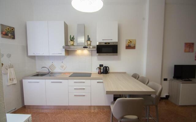 Monolocale nelle mura antiche a 80 mt dal mare