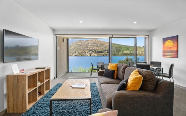 Residence du Lac by Staysouth