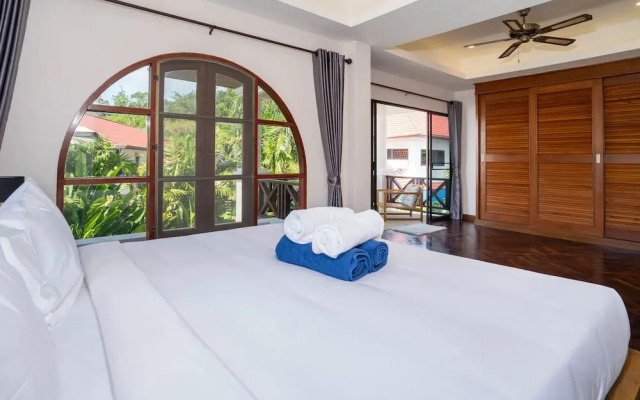 Tropical 3BR Pool Villa Amaya in Kamala