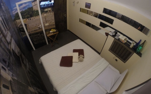 Zhukovskogo 14 Mini Hotel