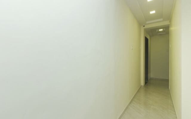 OYO 17393 Hotel Elite Plaza
