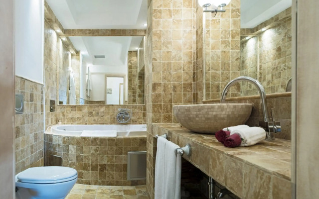 Hotel Azimut