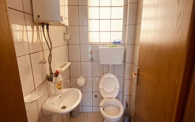 Den Hostel
