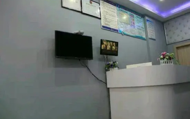 Xinyang Dongpeng Hotel