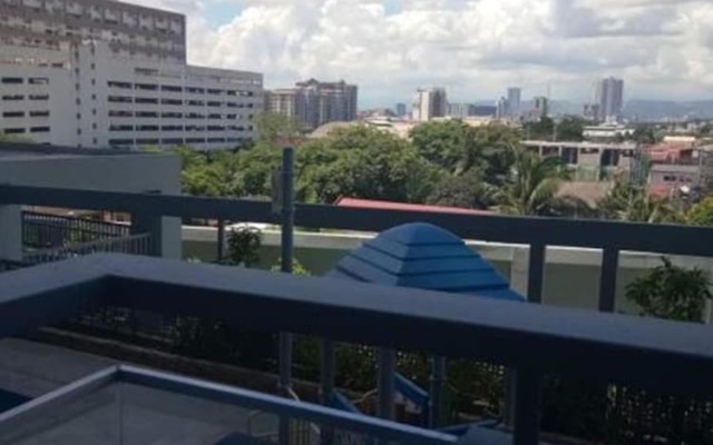 Cubao ManhattanHeights Unit 5H Tower C