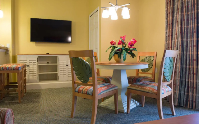 Barefoot Suites