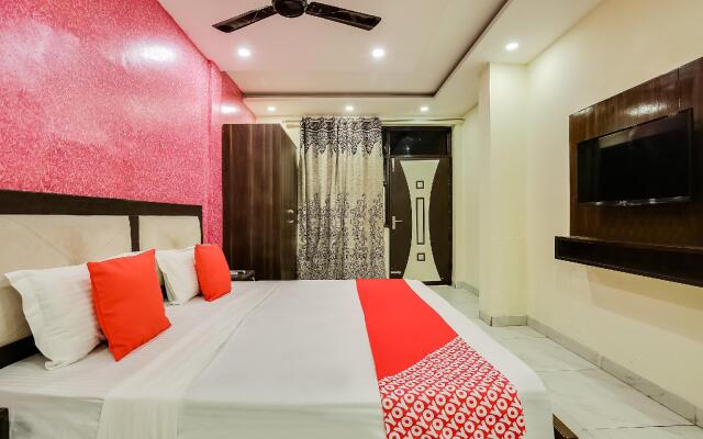 OYO 9040 Hotel Alpine