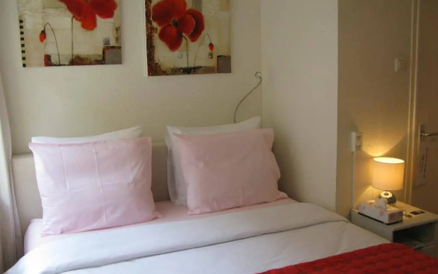 Sir Nico Guest House