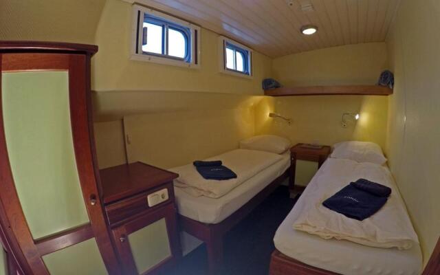 Botel Elodie