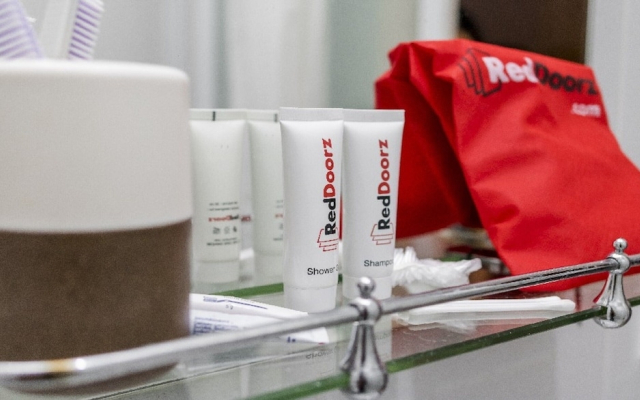 RedDoorz Plus @ Purwosari