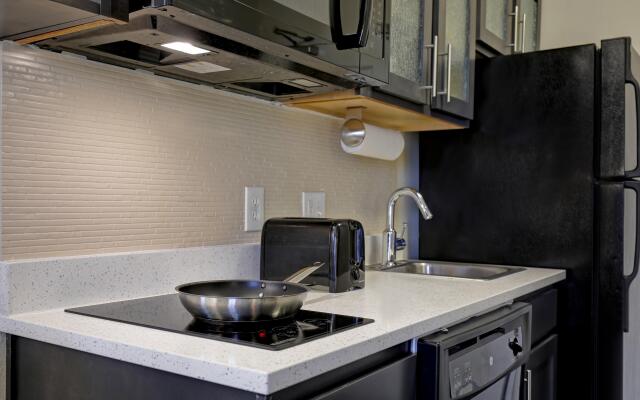 Candlewood Suites Indianapolis - South by IHG