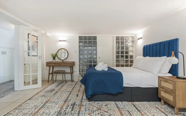 Stunning South Kensington House With 4 Bedrooms