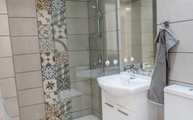 To Hani - Kamara Maisonette