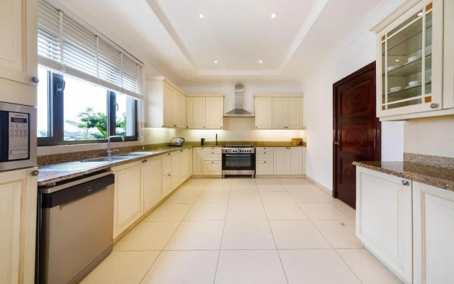 Manzil-6BR Lux Villa with Pvt Pool