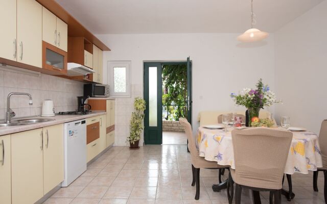 Apartments Mirjana